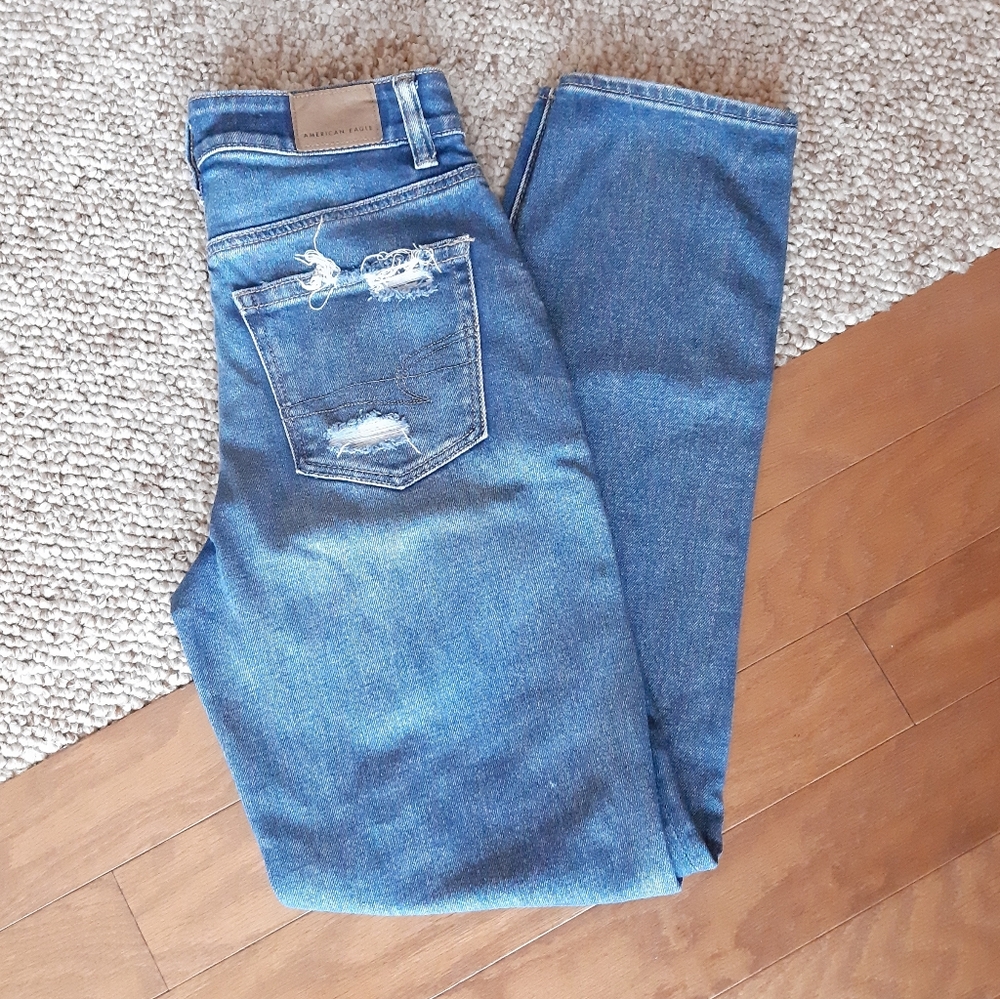 American Eagle Distressed Mom Straight Jeans size 00 Long